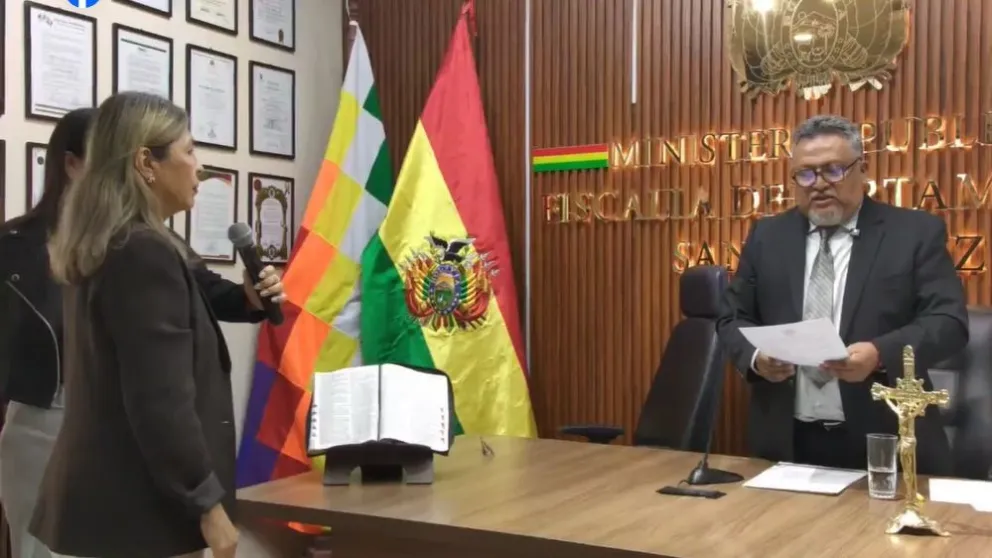 La posesión de Mabel Andrade Molina como nueva fiscal de Santa Cruz. Foto: Fiscalía General del Estado
