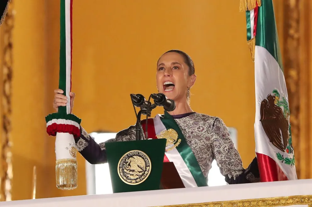  Claudia Sheinbaum, participando en la ceremonia por el 215 aniversario del Grito de Independencia, en Ciudad de México (México). Foto: EFE/