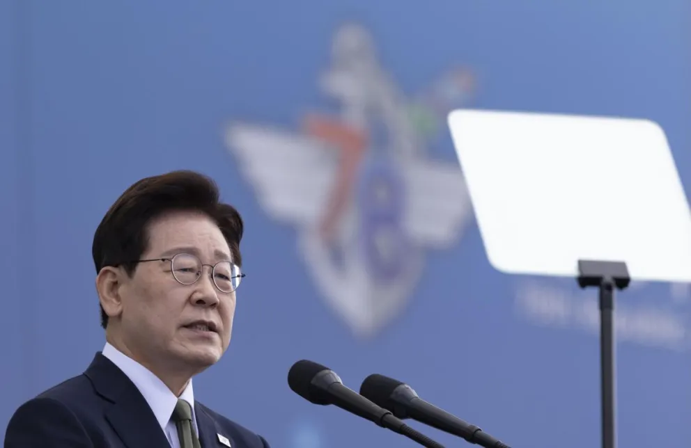 El presidente de Corea del Sur, Lee Jae-myung, pronuncia un discurso durante el 78.º Día de las Fuerzas Armadas en una base militar de la ciudad de Gyeyong, Corea del Sur, el 1 de octubre de 2026. (Corea del Sur). Foto: EFE