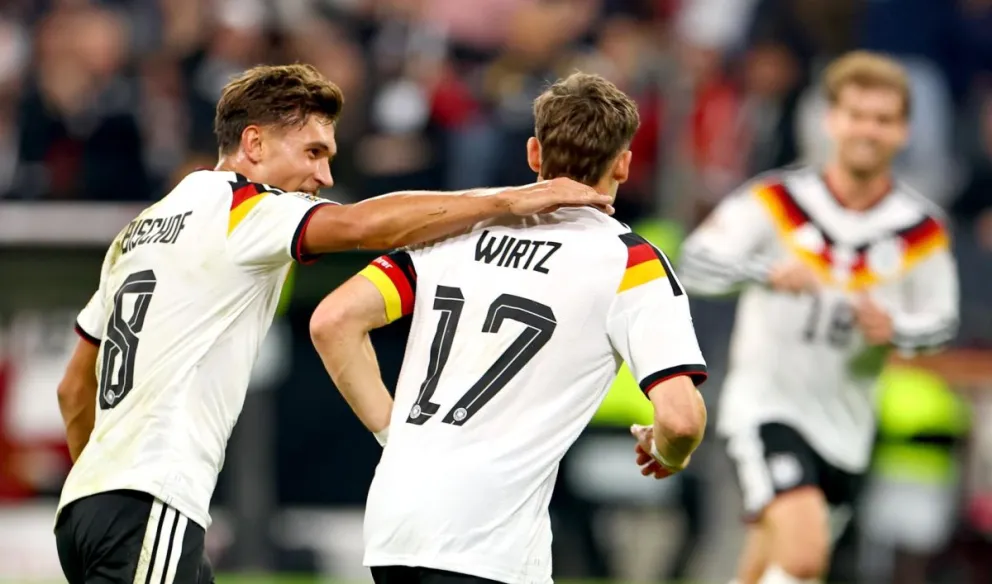 Los alemanes celebran uno de sus goles. Foto: EFE.