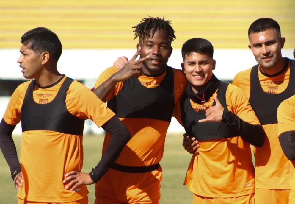 Los jugadores del Tigre: Raúl Castro (izq.), Jovani Welch, Gabriel Sotomayor y Pablo Pedraza. Crédito: Club The Strongest