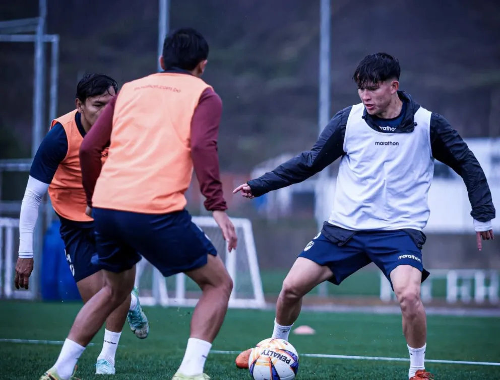 El plantel celeste en pleno entrenamiento. Foto: Club Bolívar.