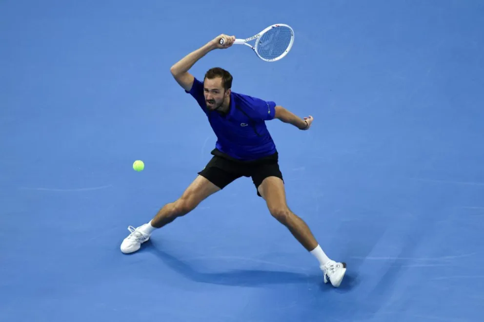 El tenista ruso durante su partido con el serbio. Foto: EFE.