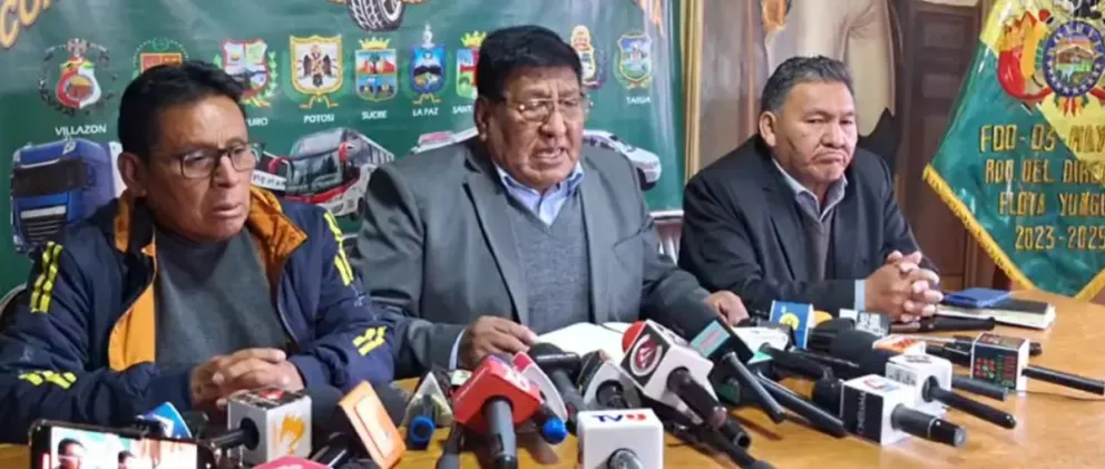 Lucio Gómez, secretario ejecutivo de la Confederación de Choferes de Bolivia. Foto Unitel