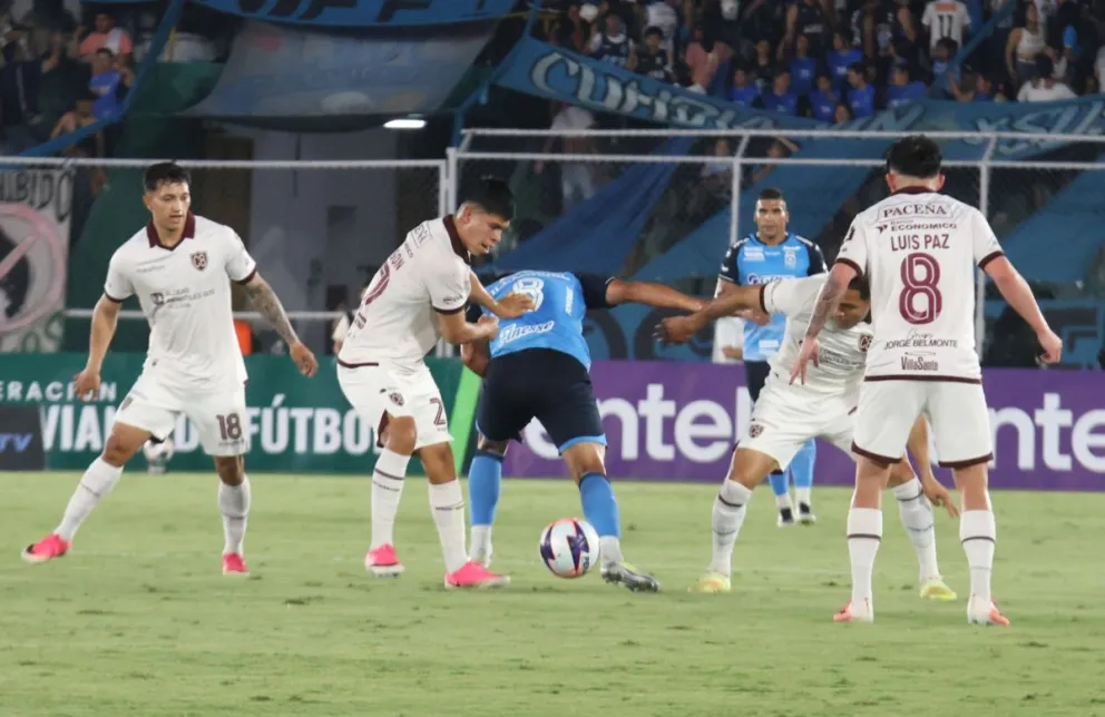 Incidencia del partido que Blooming y Bolívar jugaron en el Tahuichi Aguilera. Foto: APG