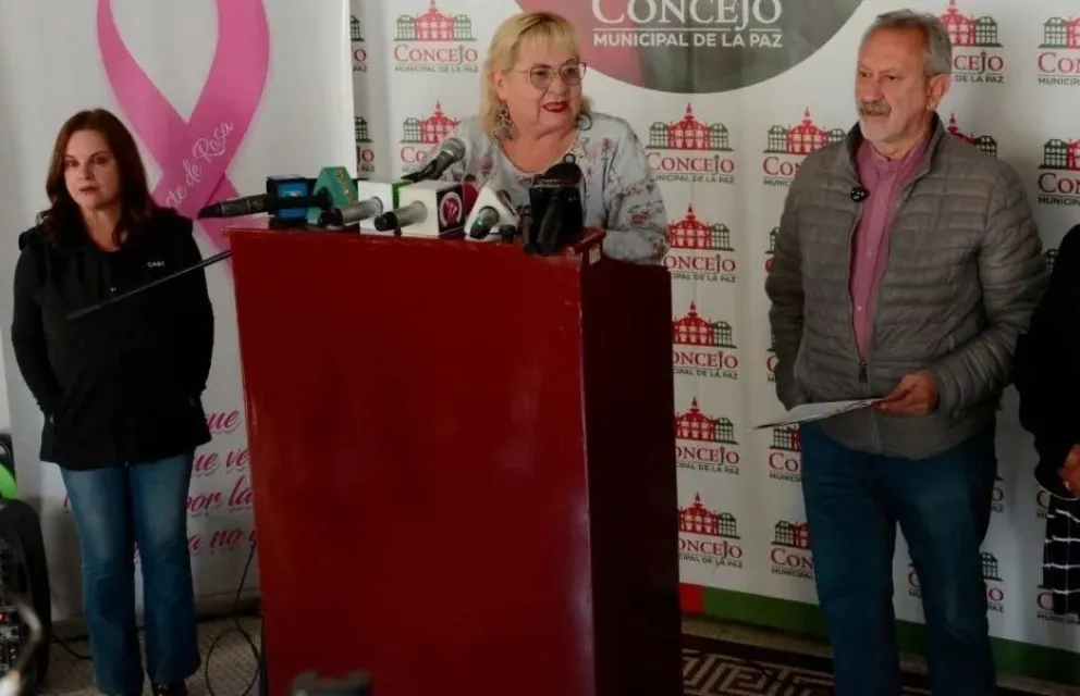 La presidenta del Concejo y los legisladores municipales que enviaron la carta al alcalde César Dockweiler. Foto: Concejo Municipal de La Paz
