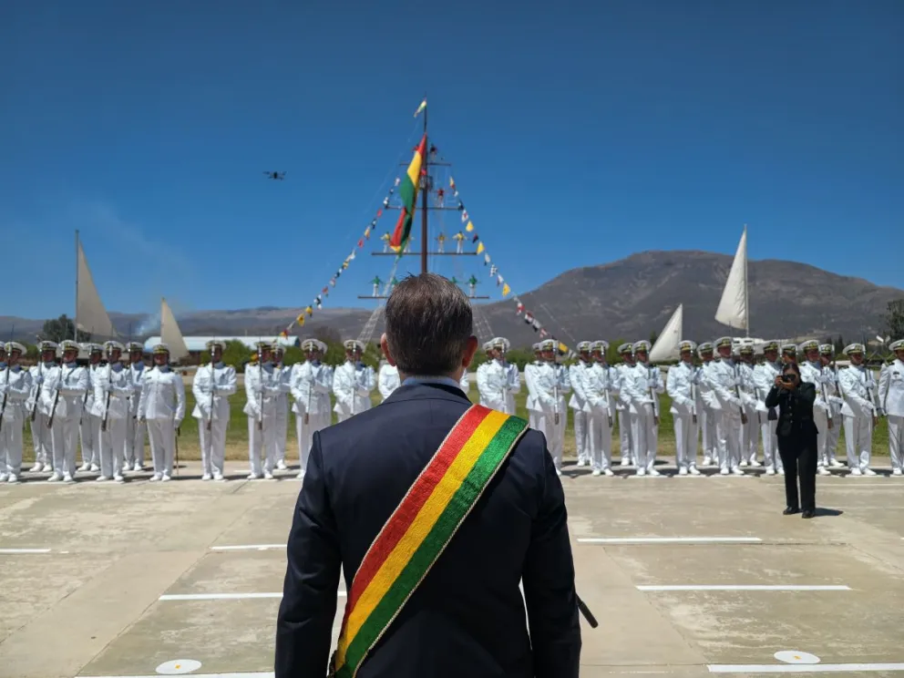 La Armada Boliviana celebró un nuevo aniversario con presencia del presidente Rodrigo Paz. Foto: Captura de imagne
