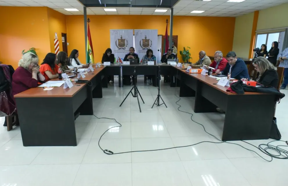 La reunión entre los concejales y el alcalde César Dockweiler. Foto: GAMLP
