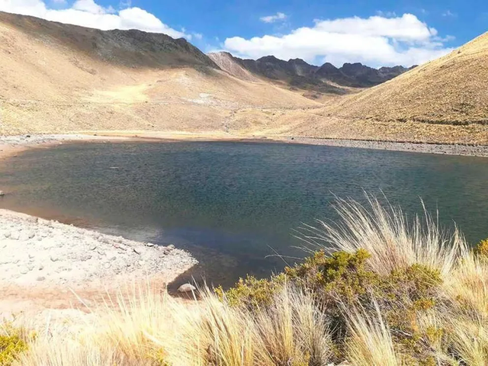 Una de las lagunas del sistema Kari Kari que abastecen de agua al municipio de Potosí. Foto: El Potosí