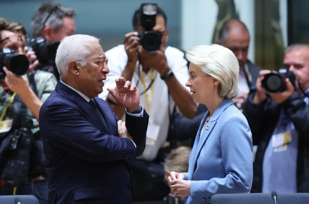 El presidente del Consejo Europeo, Antonio Costa, y la presidenta de la Comisión Europea, Ursula von der Leyen, durante la cumbre del Consejo Europeo en Bruselas, Bélgica, el 15 de octubre de 2026. Foto: EFE