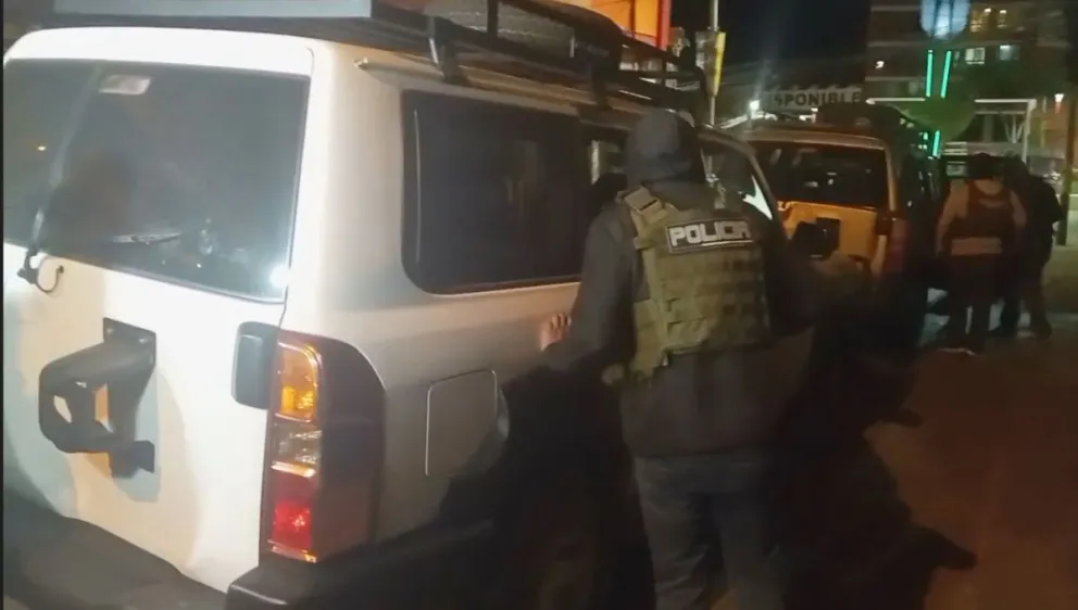 Imagen del allanamiento en la vivienda del exfiscal Carlos Torres.