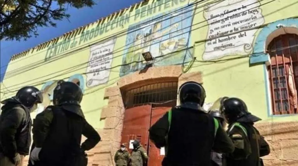 El exfiscal coordinador de La Paz, Armando Rojas, fue trasladado este viernes al penal de San Pedro, en Oruro. Foto: La Patria