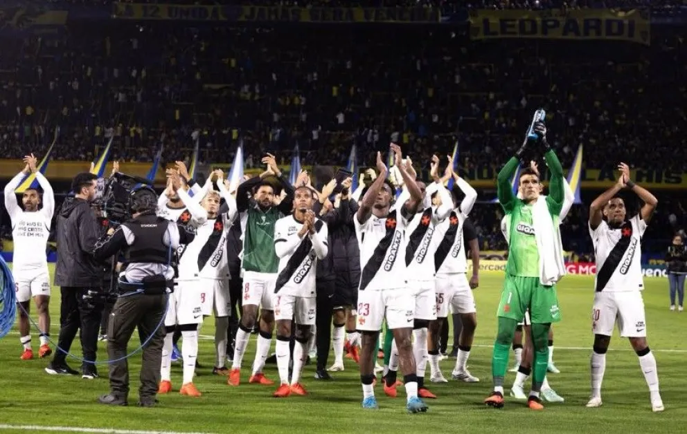 Jugadores de Vasco da Gama celebran la victoria ante Boca en la Bombonera. Foto: Club Vasco da Gama