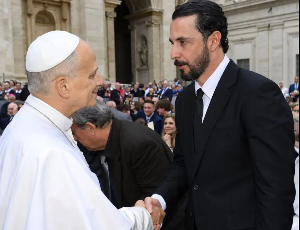 El Papa con el gobernador de Santa Cruz. Foto: JP Velasco