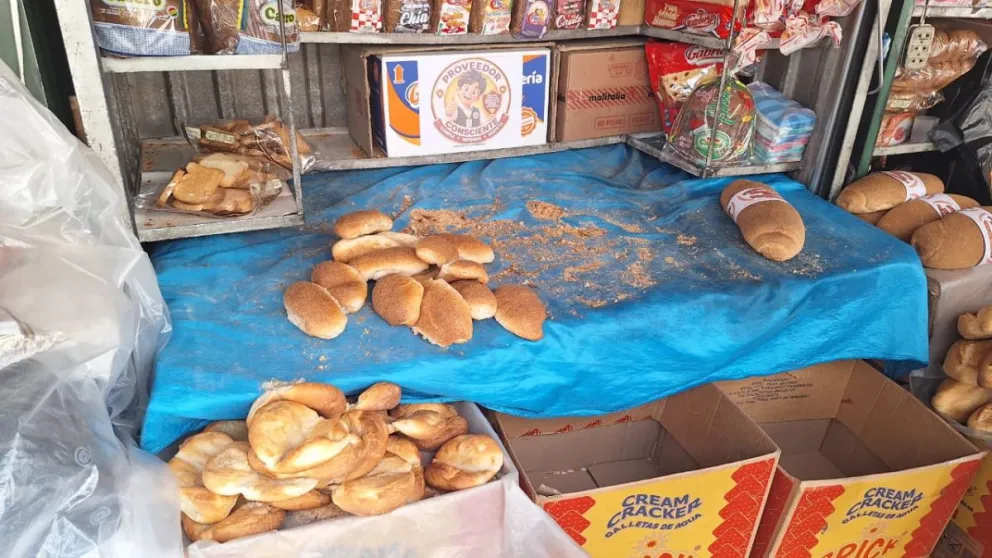 La venta de pan en el centro de la ciudad de La Paz. Foto: Visión 360