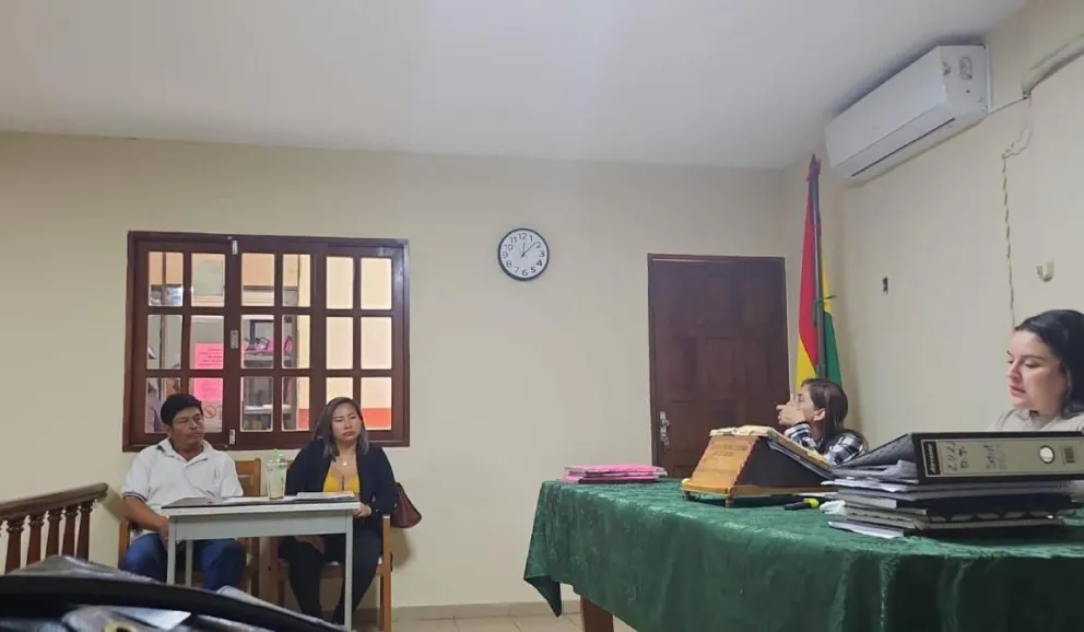 La audiencia en la que se condenó al hombre que asfixió a su concubina. Foto: RRSS/Facebook