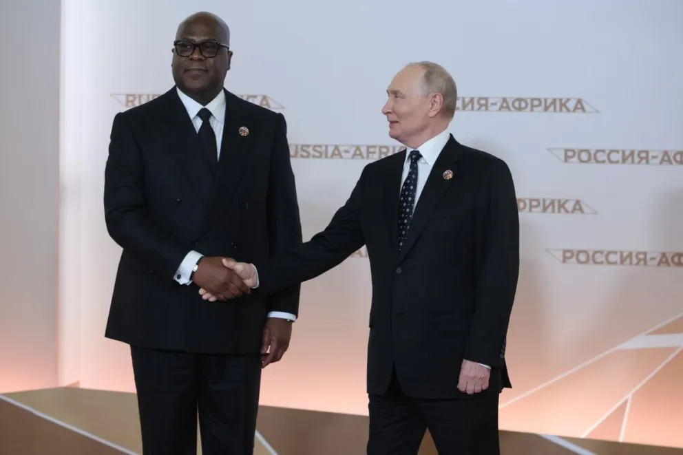 El presidente ruso, Vladímir Putin (d), recibe al presidente de la República Democrática del Congo, Félix Tshisekedi. Foto: EFE 