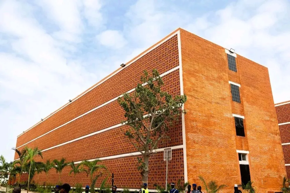 Uno de los edificios de la Villa Olímpica. Foto: COI.