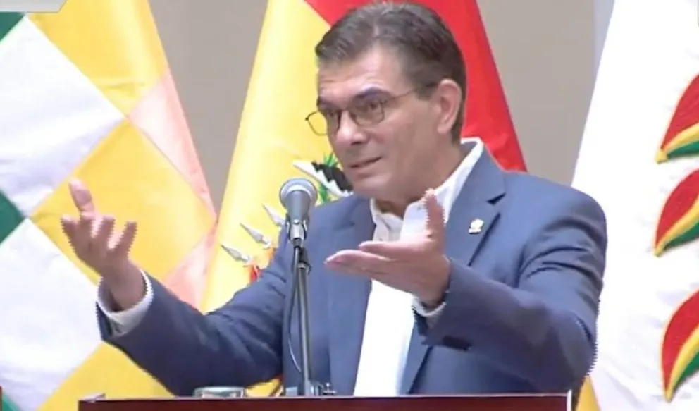 El presidente Rodrigo Paz en el acto de promulgación de la ley de crédito para alumbrado público. Foto: Captura de imagen 