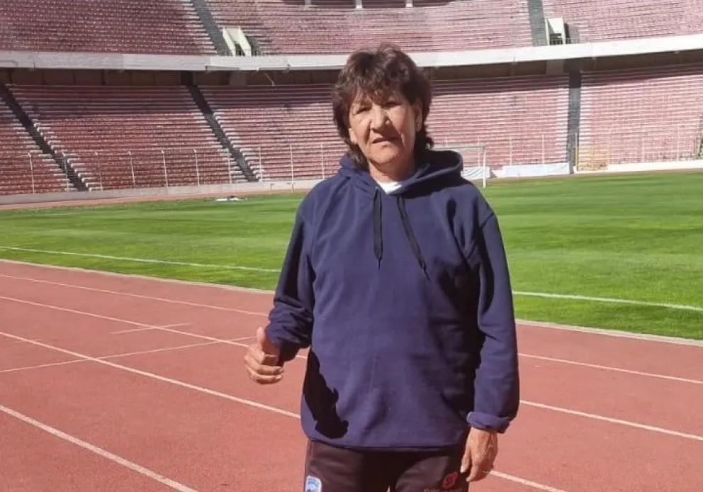 Martha Marín en el estadio Hernando Siles. Foto: Marcelo Avendaño.